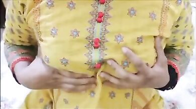 Xxx video dekhe Pakistani girl ki store Manager se chudai